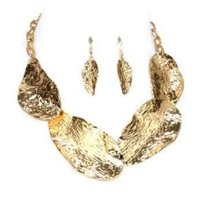 Gold Metal Necklace/Earring Set